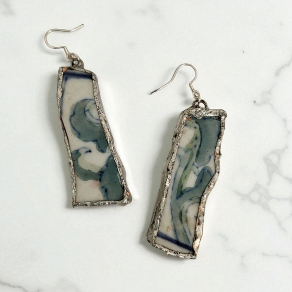 Broken China Abstract Silver Plated Earrings Upcycled Jewelry - Picture 1 of 4